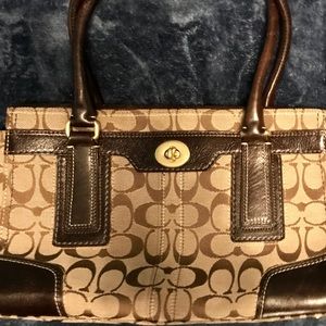 NWOT Coach small Kelsey satchel.